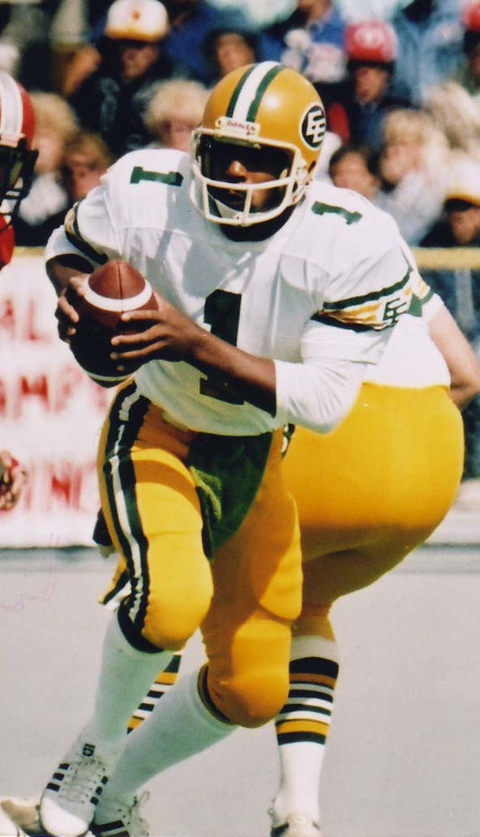 Hall of Famers WARREN MOON